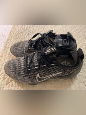 SOLD‼️ Nike Black Vapor Max